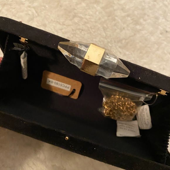 Black suede material clutch - Picture 2 of 2